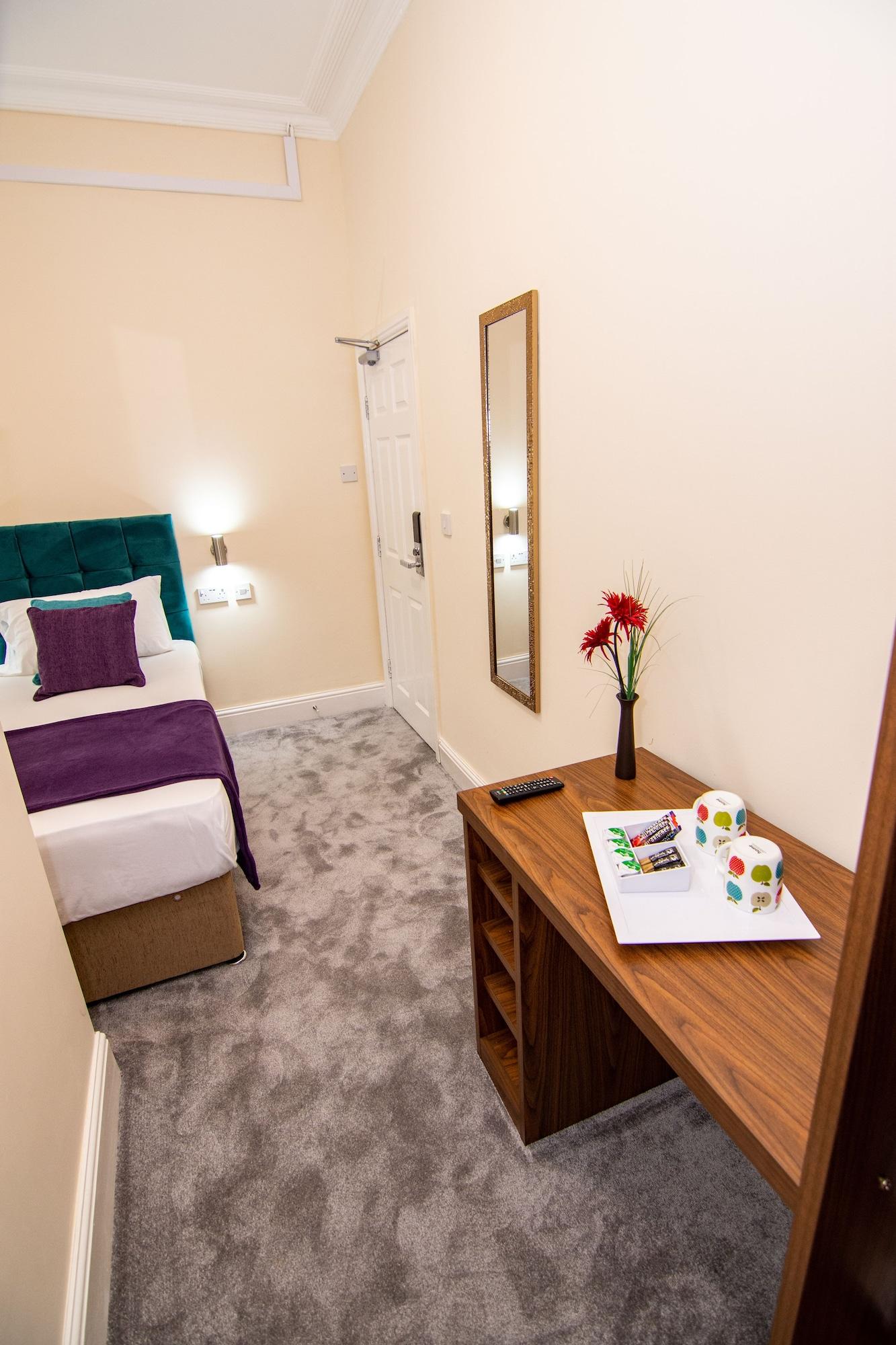 Trivelles Park Hotel Preston  Exterior photo