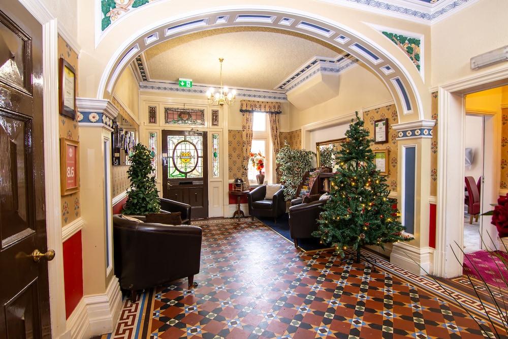 Trivelles Park Hotel Preston  Exterior photo