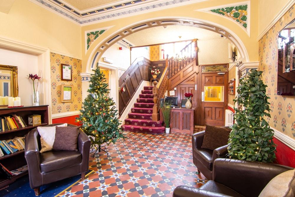 Trivelles Park Hotel Preston  Exterior photo